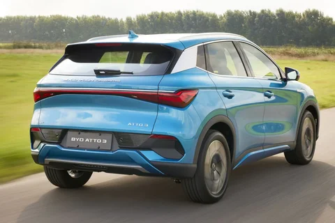 BYD Atto 3 Comfort 2025 view 4