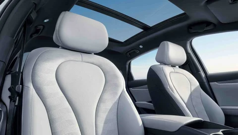 BYD Seal 6 DM-i Boost 2025 view 2