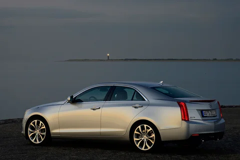 Cadillac ATS 2.0 T Performance 2015 view 7