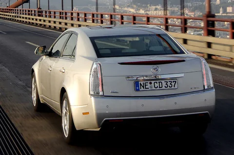 Cadillac CTS CTS-V 2008 view 3