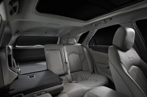 Cadillac CTS CTS-V Wagon 2011 view 10