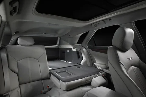 Cadillac CTS CTS-V Wagon 2011 view 11