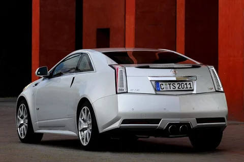 Cadillac CTS CTS-V Coupé 2010 view 1