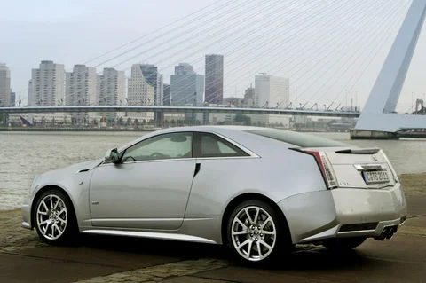 Cadillac CTS CTS-V Coupé 2010 view 7