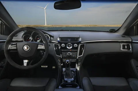 Cadillac CTS CTS-V Coupé 2010 view 9