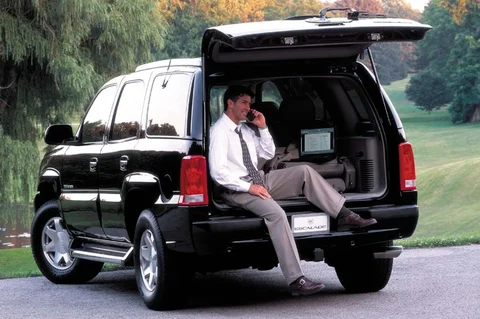 Cadillac Escalade 6.0 V8 2005 view 6