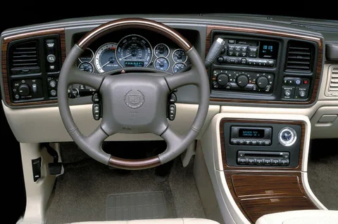 Cadillac Escalade 6.0 V8 2005 view 7