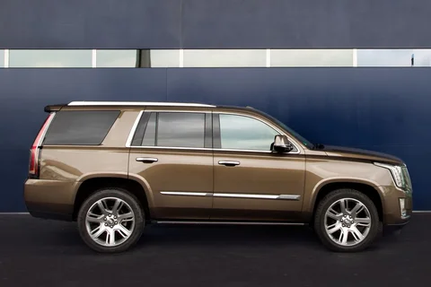 Cadillac Escalade 6.2 V8 Premium 2015 view 3