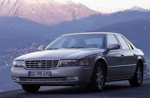 Cadillac Seville STS 1998 view 4
