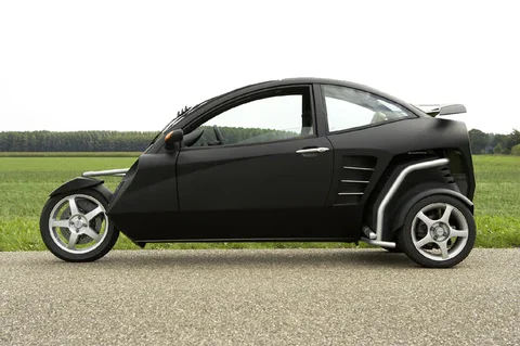 Carver One One 2007 view 4