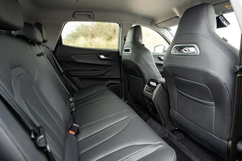 Chery Tiggo 4 Hybrid Unique 2026 suv vista 8