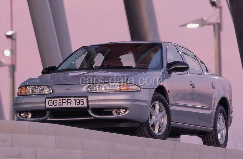 Chevrolet Alero 1999 — Außen 1