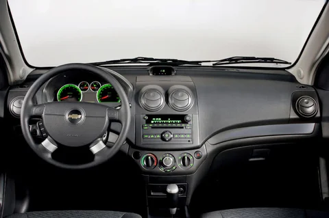 Chevrolet Aveo 1.4 16V Style 2006 view 9
