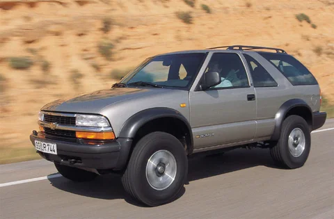 Chevrolet Blazer ZR2 1998 view 2
