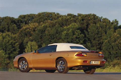 Chevrolet Camaro Convertible 1998 view 2