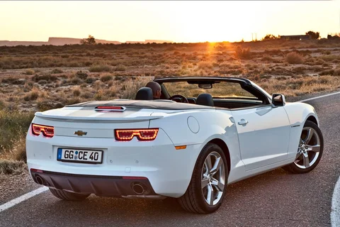 Chevrolet Camaro Convertible 6.2 V8 2011 view 5
