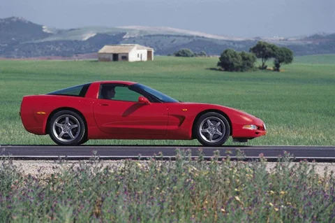 Chevrolet Corvette Coupé 1997 view 2