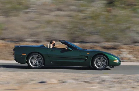 Chevrolet Corvette Convertible 1998 view 6