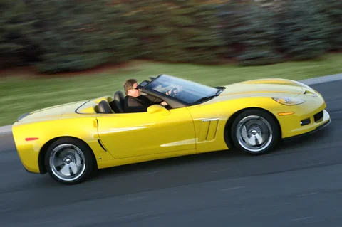 Chevrolet Corvette 427 Convertible 2012 view 3
