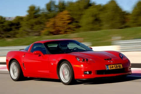 Chevrolet Corvette Z06 Coupé 2010 view 3