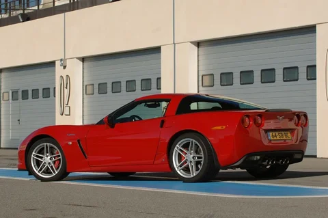 Chevrolet Corvette Z06 Coupé 2010 view 4
