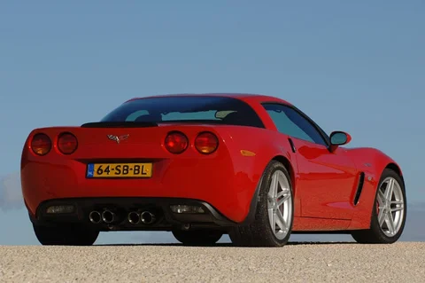 Chevrolet Corvette Z06 Coupé 2010 view 8