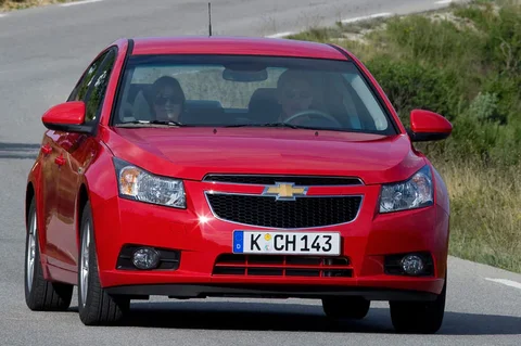 Chevrolet Cruze 1.4 LS 2014 view 4