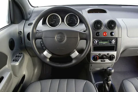 Chevrolet Kalos 1.4 16V Class 2005 view 3