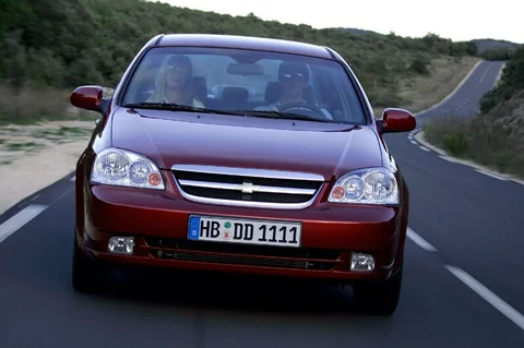 Chevrolet Nubira 1.4 Ace 2005 view 4