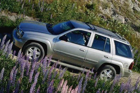 Chevrolet TrailBlazer LT Premium 2001 view 3