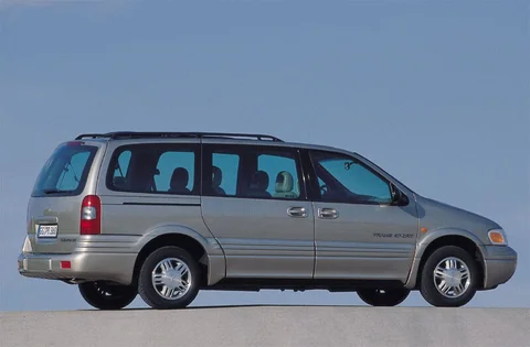 Chevrolet Trans Sport 3.4 V6 1997 view 2