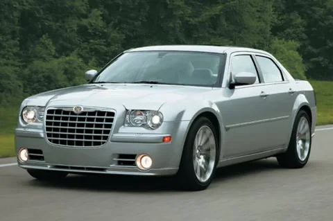 Chrysler 300C 3.5 V6 2004 view 2