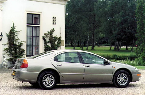 Chrysler 300M 2.7i V6 LE 1999 view 8