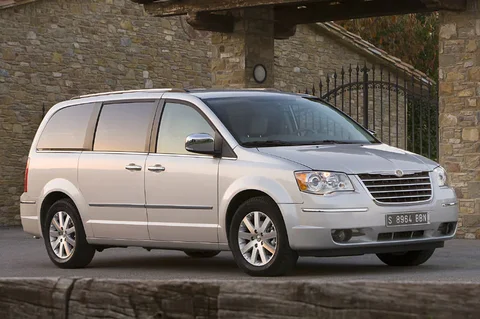 Chrysler Grand Voyager 2008 front view