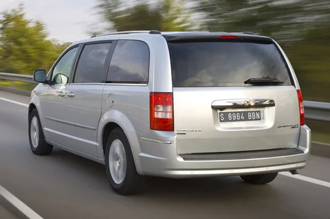 Chrysler Grand Voyager 2.8 CRD 2010 view 11