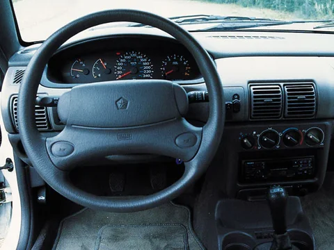 Chrysler Neon 2.0i 16V CS 1998 view 2