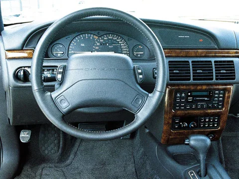 Chrysler New Yorker 3.5i V6 24V 1995 view 3