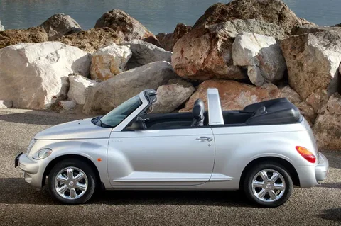 Chrysler PT Cruiser Cabrio 2.4i Touring 2005 view 3