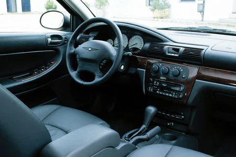 Chrysler Sebring 2.7i 24V LE 2001 view 5