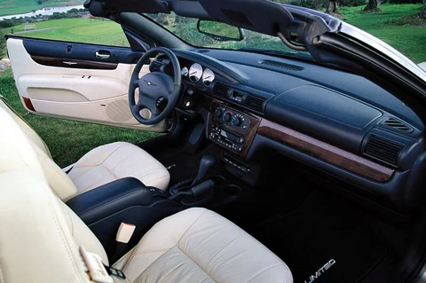 Chrysler Sebring Cabrio 2.0i 16V LE 2002 view 5