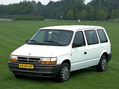 Chrysler Voyager 2.5i SE 1994 view 3