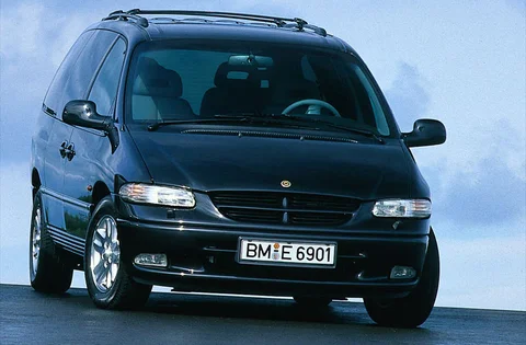 Chrysler Voyager Grand Voyager 2.5 TD SE 1996 view 2