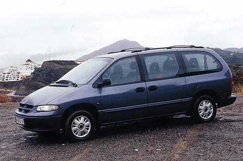 Chrysler Voyager Grand Voyager 2.5 TD SE 1996 view 4
