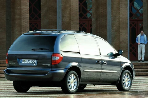 Chrysler Voyager 2.5 CRD SE 2001 view 5