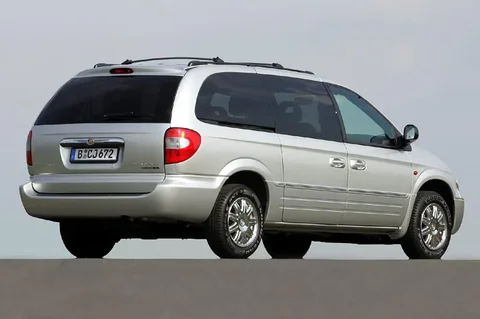 Chrysler Voyager Grand Voyager 2.8 CRD SE 2004 view 2