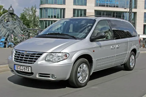 Chrysler Voyager Grand Voyager 2.8 CRD SE 2004 view 5