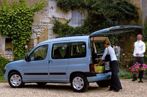 Citroen Berlingo 1.4i First 2008 view 3
