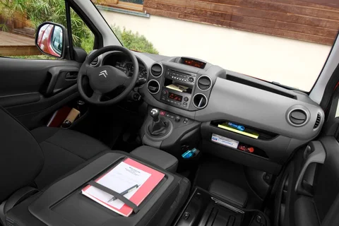 Citroen Berlingo 1.6 e-HDi 90 Comfort 2012 view 3