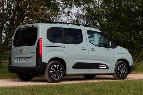 Citroen Berlingo PureTech 110 Shine 2019 view 8
