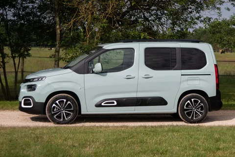 Citroen Berlingo PureTech 110 Shine 2019 view 10